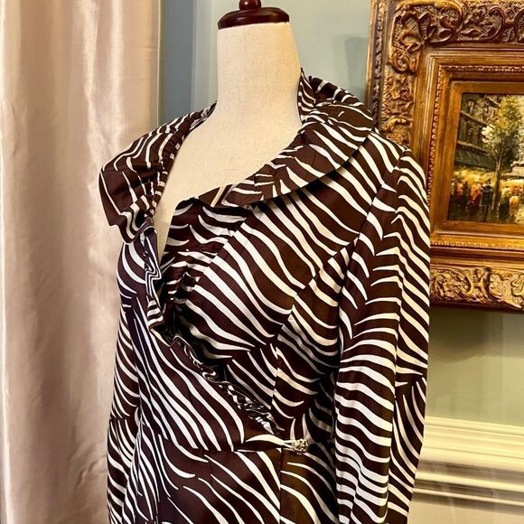 EUC Elizabeth McKay Silk Ruffle Neck L/S Brown White Zebra Wrap Dress Size 2 - Picture 2 of 4
